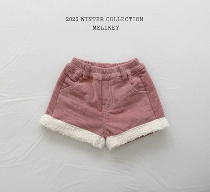 [PRE-ORDER] Heart Fur Shorts