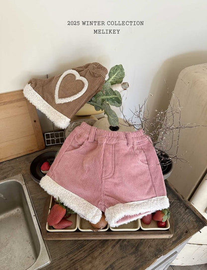 [PRE-ORDER] Heart Fur Shorts