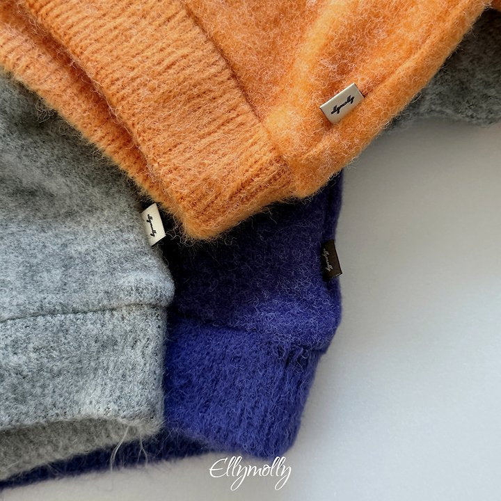 [PRE-ORDER] Chicago Brush V Neck Knit Top