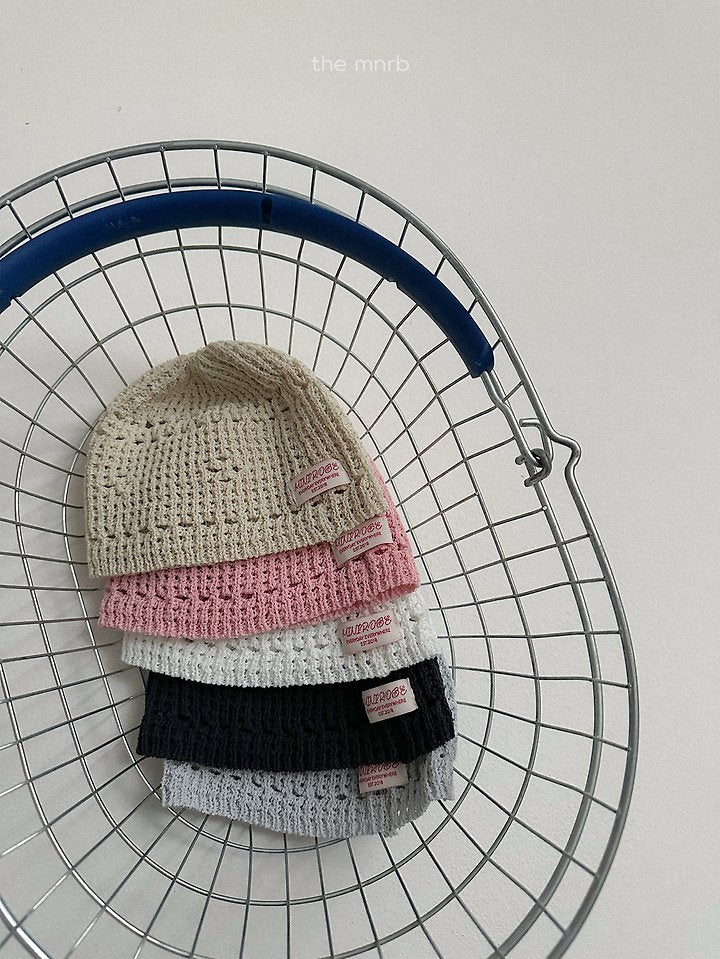 [PRE-ORDER] Robe Eyelet Beanie