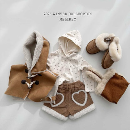 [PRE-ORDER] Heart Fur Shorts