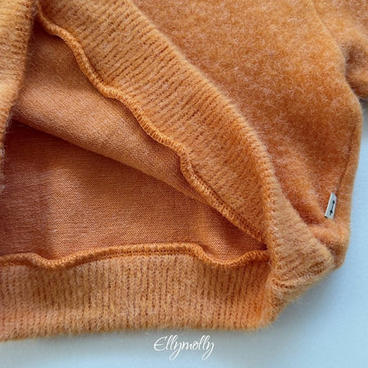 [PRE-ORDER] Chicago Brush V Neck Knit Top