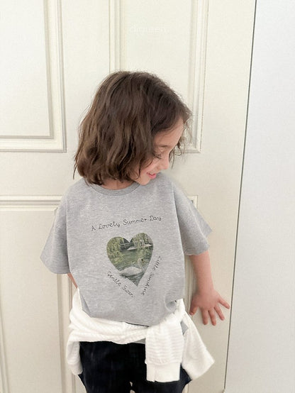 [PRE-ORDER] Pure Swan T-Shirts (Mom Couple)