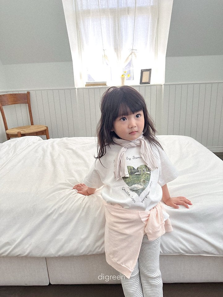 [PRE-ORDER] Pure Swan T-Shirts (Mom Couple)