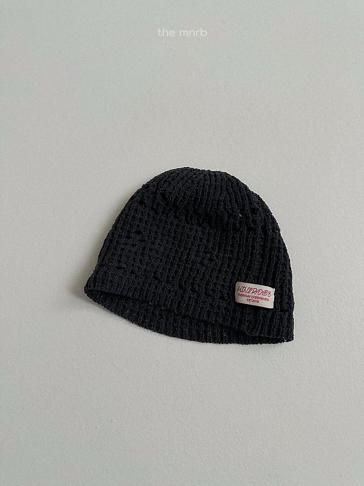 [PRE-ORDER] Robe Eyelet Beanie