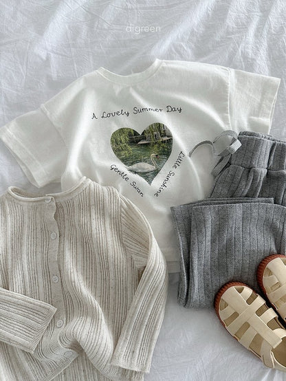 [PRE-ORDER] Pure Swan T-Shirts (Mom Couple)