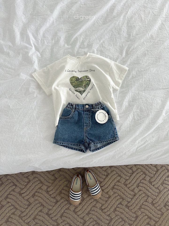 [PRE-ORDER] Pure Swan T-Shirts (Mom Couple)