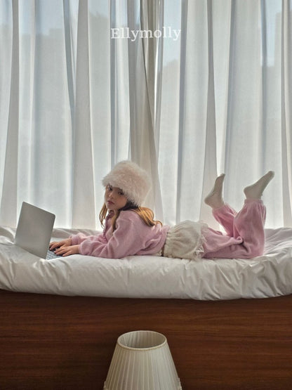 [PRE-ORDER] Fuzzy Hug Jogger Pants