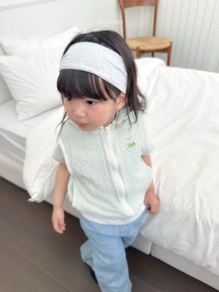 [PRE-ORDER] Milky Hoodie Vest