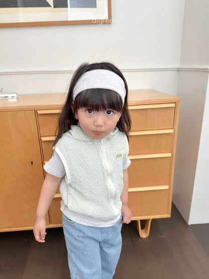[PRE-ORDER] Milky Hoodie Vest