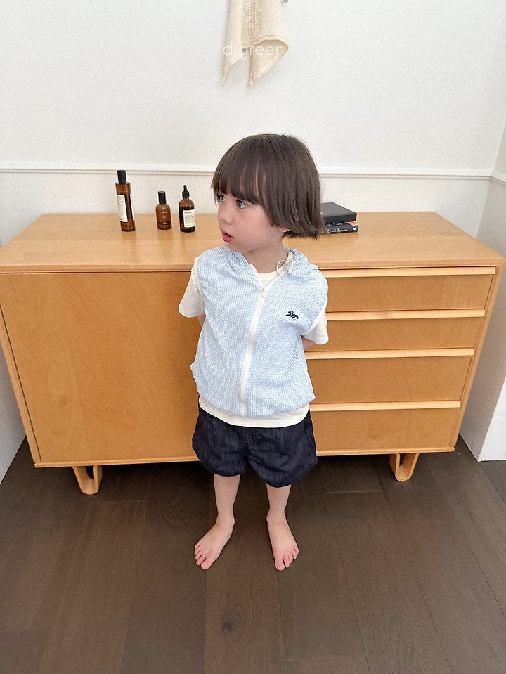 [PRE-ORDER] Milky Hoodie Vest