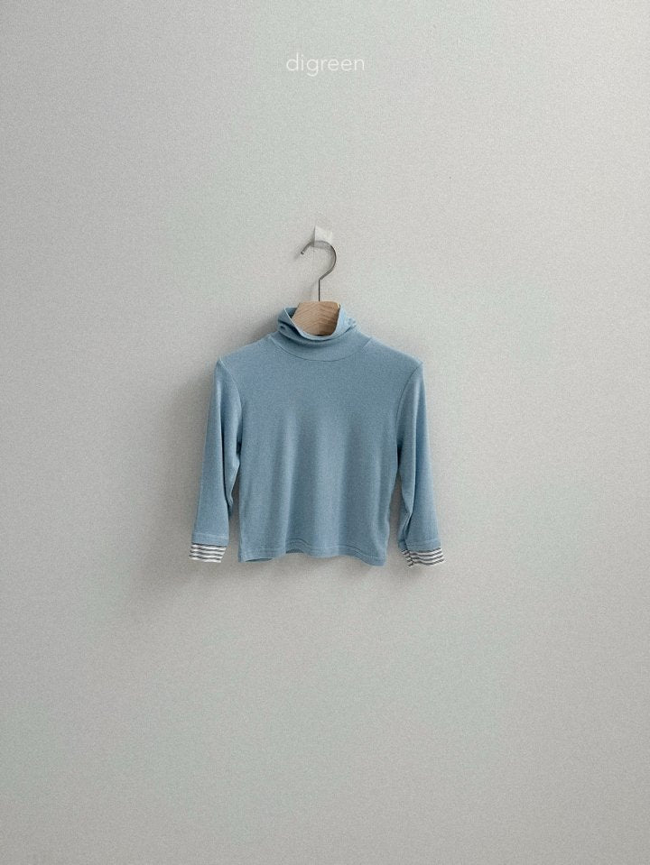 [PRE-ORDER] Layered Turtleneck T-Shirts