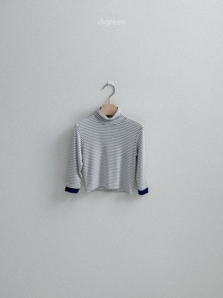 [PRE-ORDER] Layered Turtleneck T-Shirts