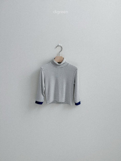 [PRE-ORDER] Layered Turtleneck T-Shirts