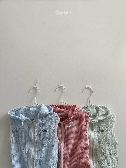 [PRE-ORDER] Milky Hoodie Vest