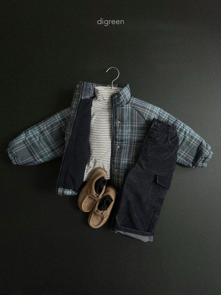 [PRE-ORDER] Layered Turtleneck T-Shirts