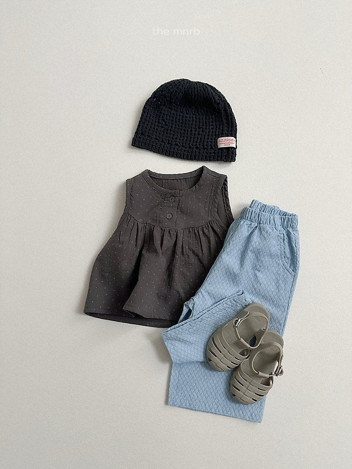 [PRE-ORDER] Robe Eyelet Beanie