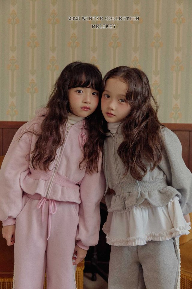 [PRE-ORDER] Crop Frill Hoodie Jacket