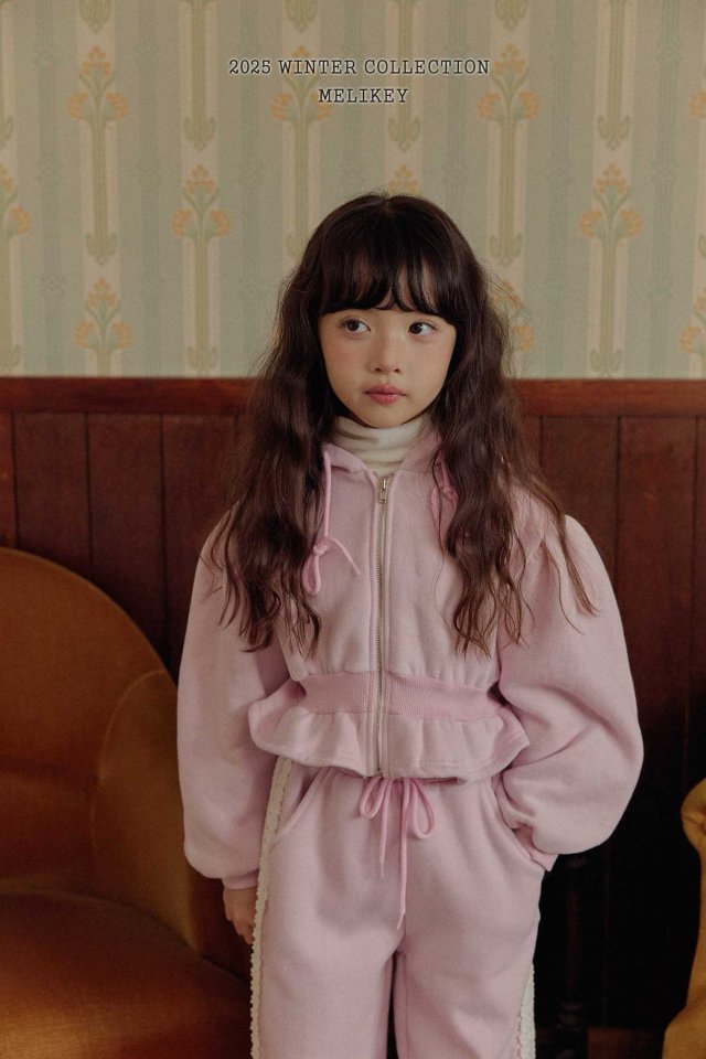 [PRE-ORDER] Crop Frill Hoodie Jacket