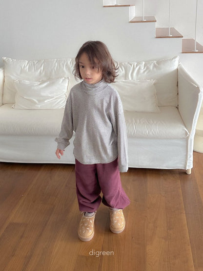 [PRE-ORDER] Pin-Tuck Jogger Pants