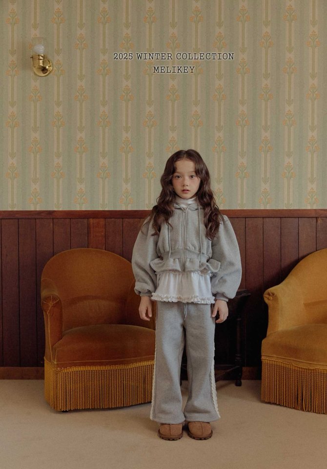 [PRE-ORDER] Crop Frill Hoodie Jacket