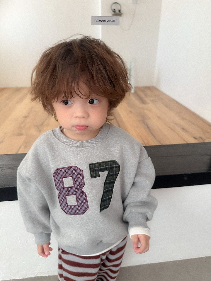 [PRE-ORDER] Fluffy Sweatshirts