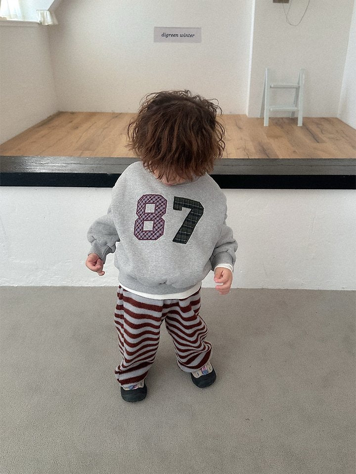 [PRE-ORDER] Fluffy Sweatshirts