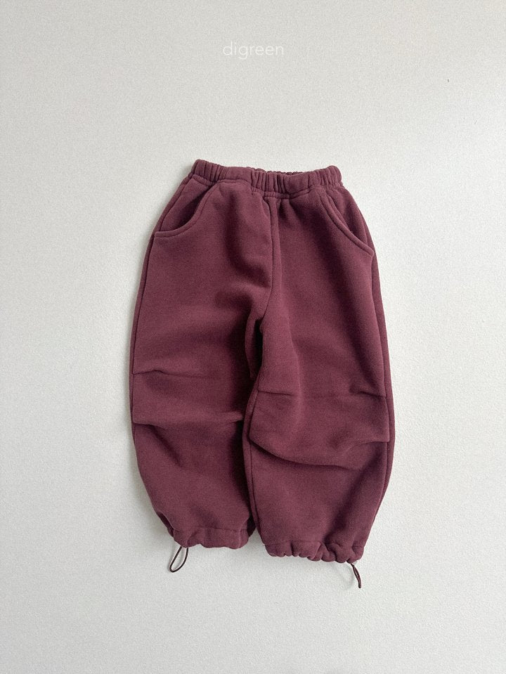 [PRE-ORDER] Pin-Tuck Jogger Pants