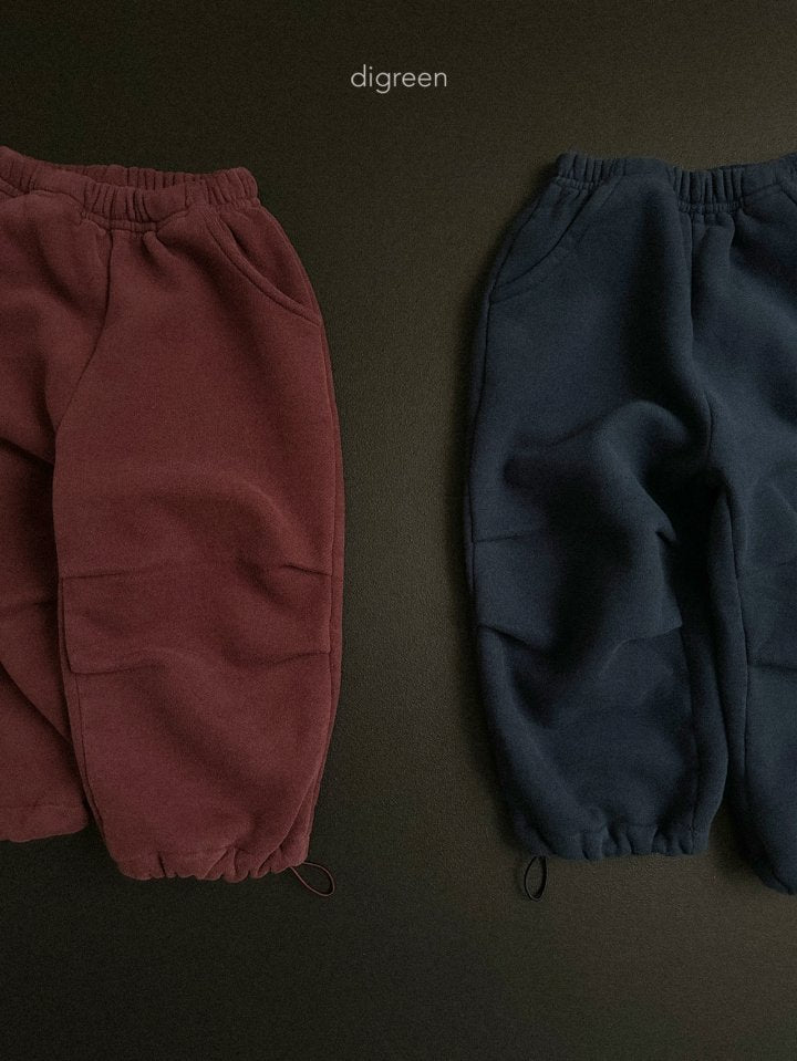 [PRE-ORDER] Pin-Tuck Jogger Pants