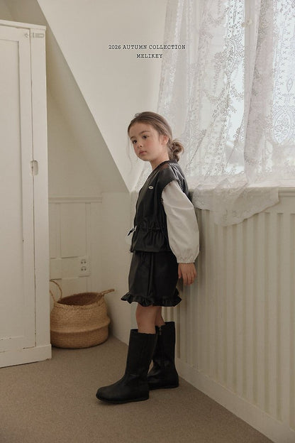 [PRE-ORDER] Faux Leather Shorts