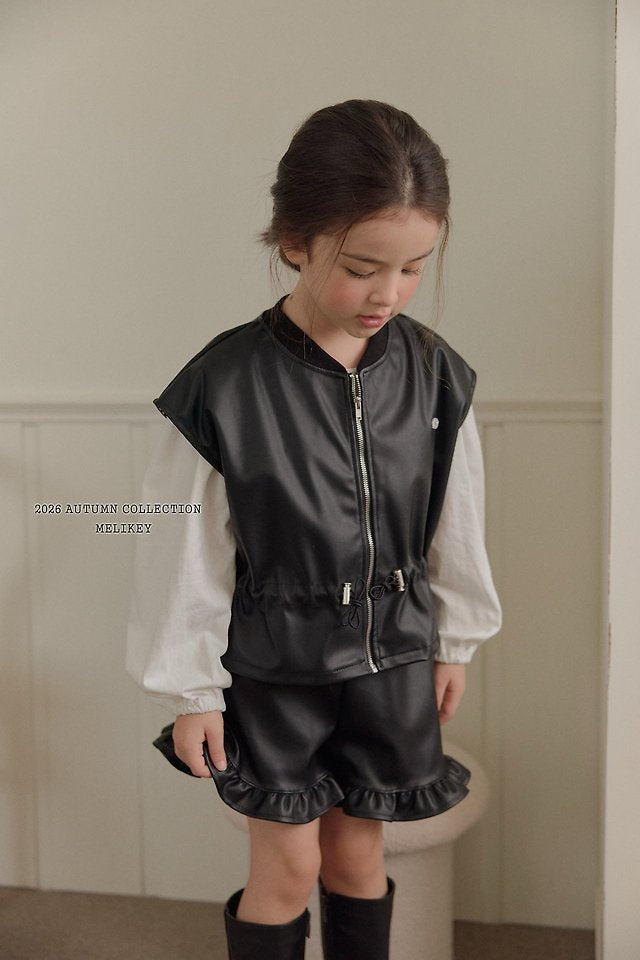 [PRE-ORDER] Faux Leather Shorts