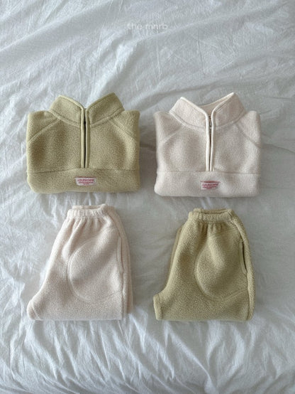 [PRE-ORDER] King Anorak Sweatshirts