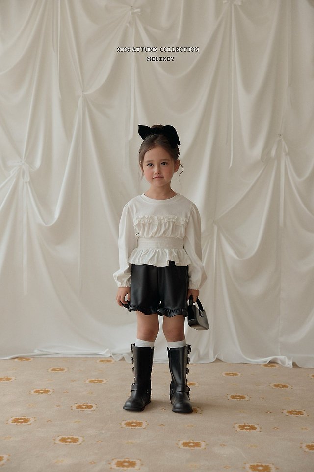 [PRE-ORDER] Faux Leather Shorts