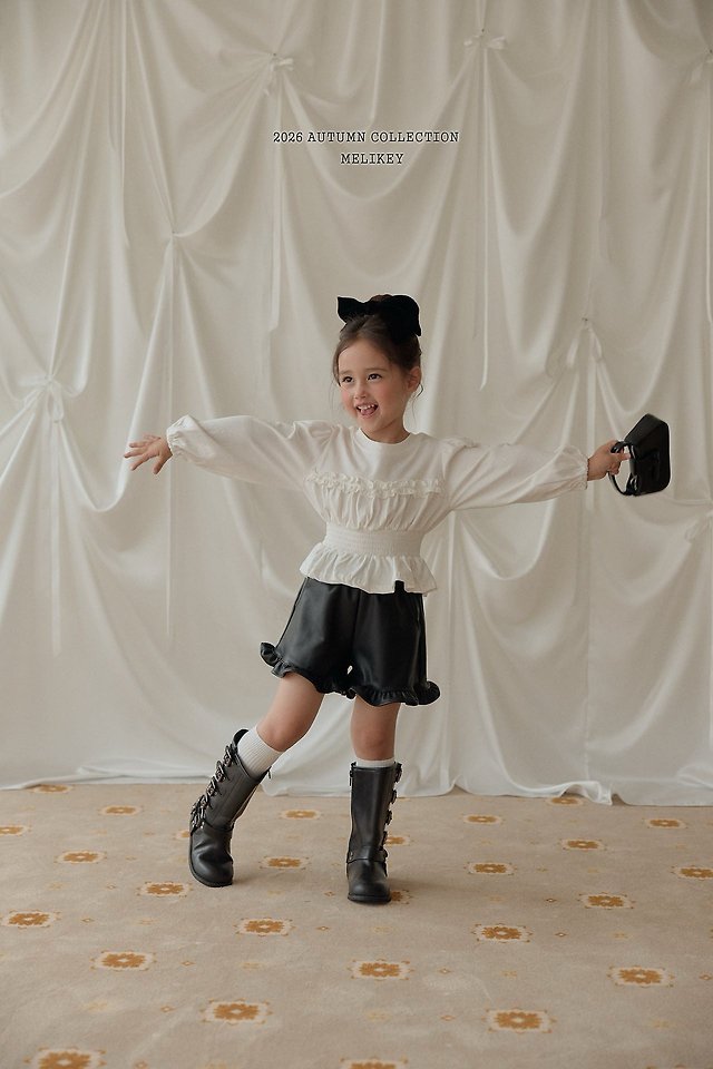 [PRE-ORDER] Faux Leather Shorts