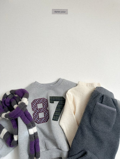 [PRE-ORDER] Fluffy Sweatshirts