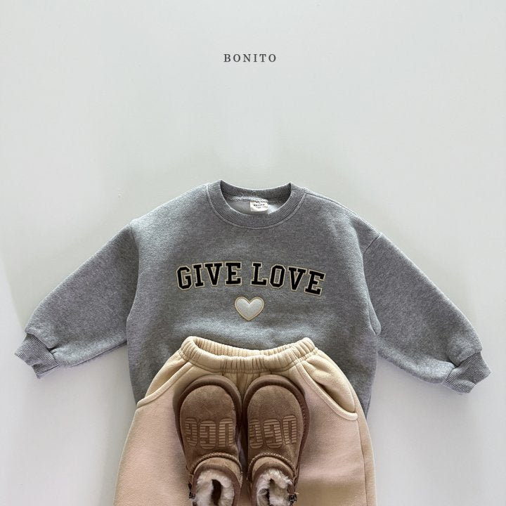 [PRE-ORDER] Give Love Sweatshirts (Mom&Dad Couple)