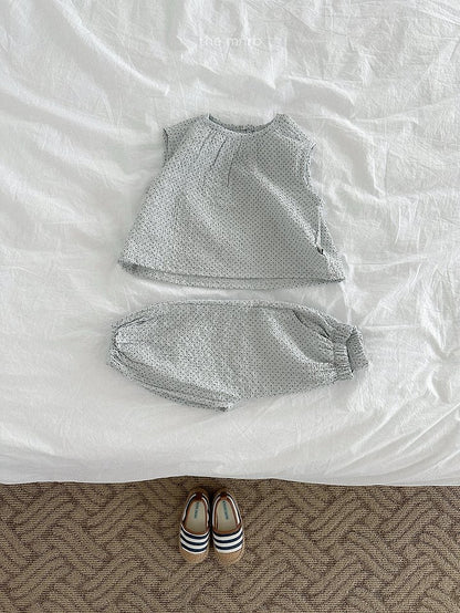 [PRE-ORDER] Dot Blouse