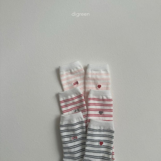 [PRE-ORDER] Stripe Love Socks Set