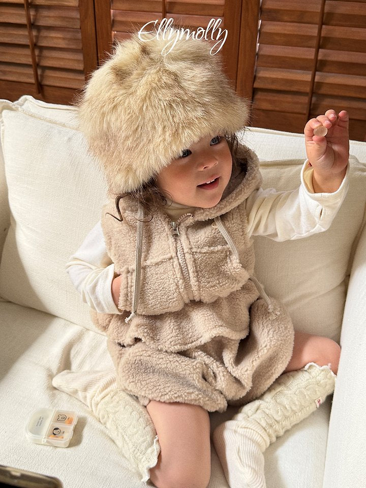 [PRE-ORDER] Bear Hoodie Vest