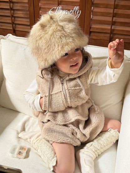 [PRE-ORDER] Bear Hoodie Vest