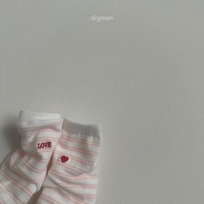 [PRE-ORDER] Stripe Love Socks Set
