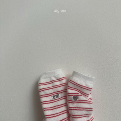 [PRE-ORDER] Stripe Love Socks Set