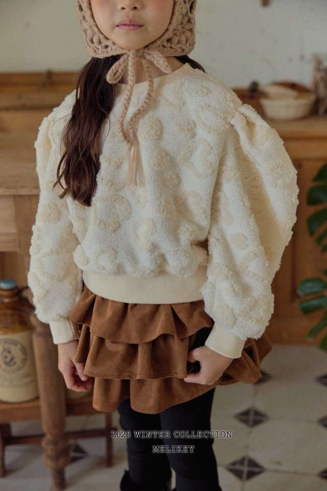 [PRE-ORDER] Fluffy Puff Sweatshirts