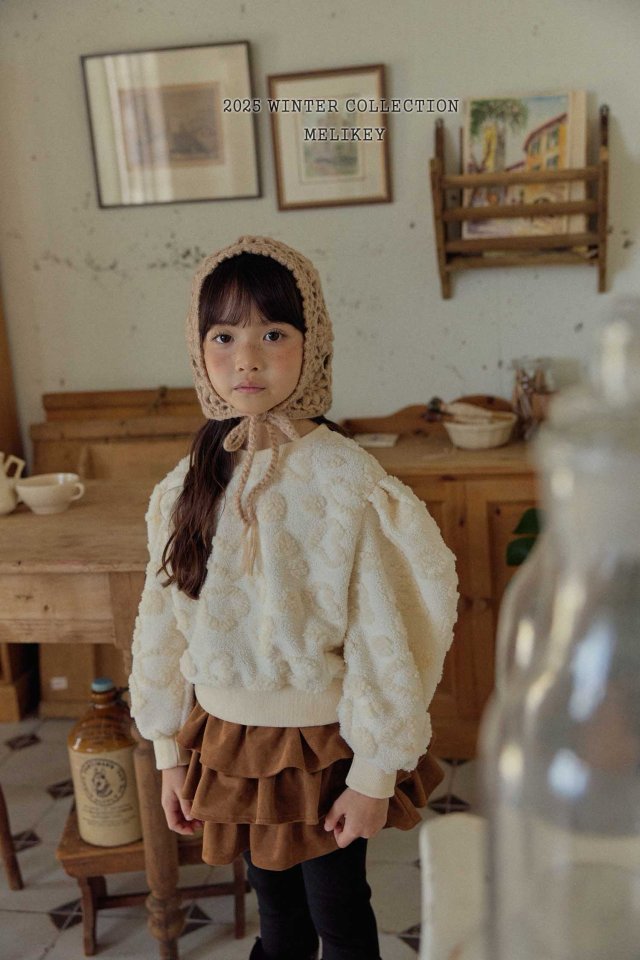 [PRE-ORDER] Fluffy Puff Sweatshirts