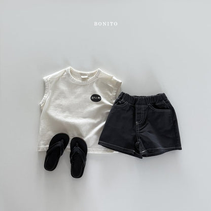 Hello Sleeveless T-Shirts [Cream/XL(5-6yr)]