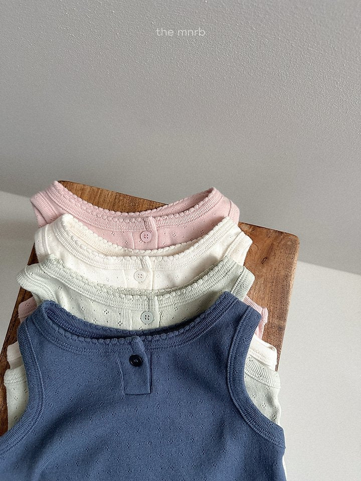 [PRE-ORDER] Emily Sleeveless T-Shirts