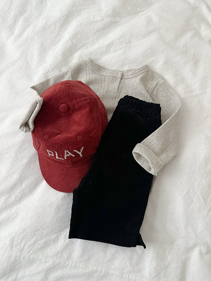 [PRE-ORDER] Corduroy Capri Pants