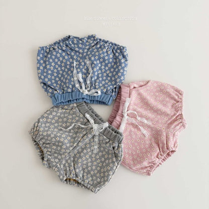 [PRE-ORDER] Mini Daisy Shorts