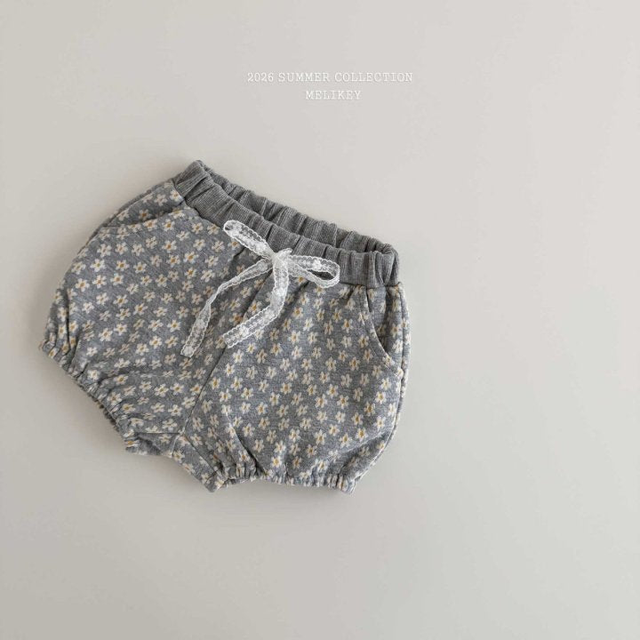 [PRE-ORDER] Mini Daisy Shorts