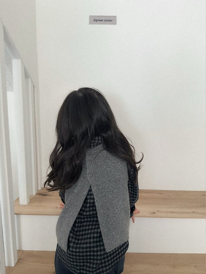 [PRE-ORDER] Benny Sweater Vest